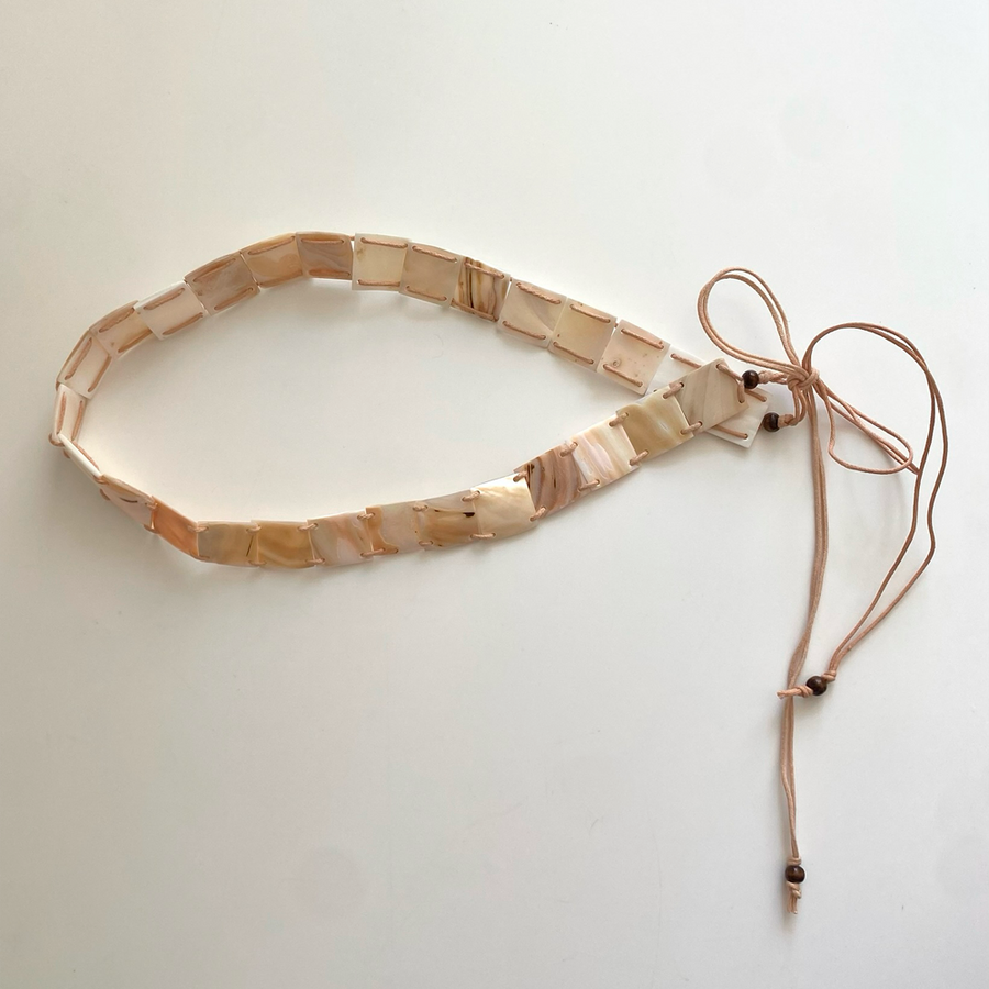 SHELL BELT / WHITE