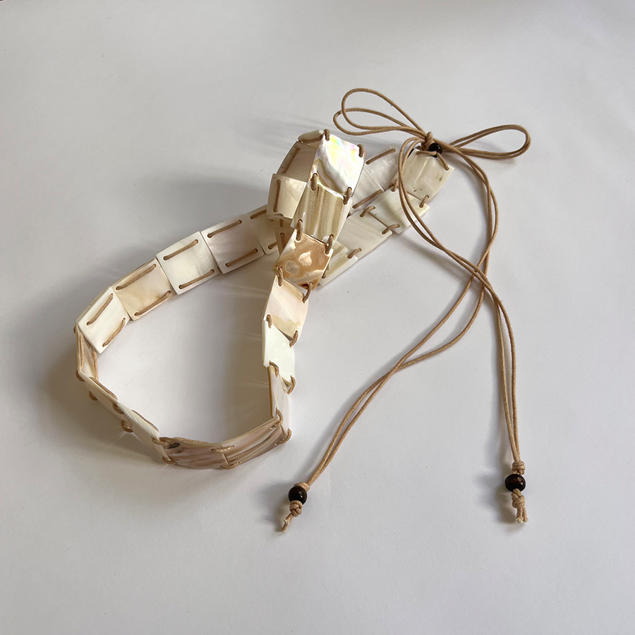 SHELL BELT / WHITE