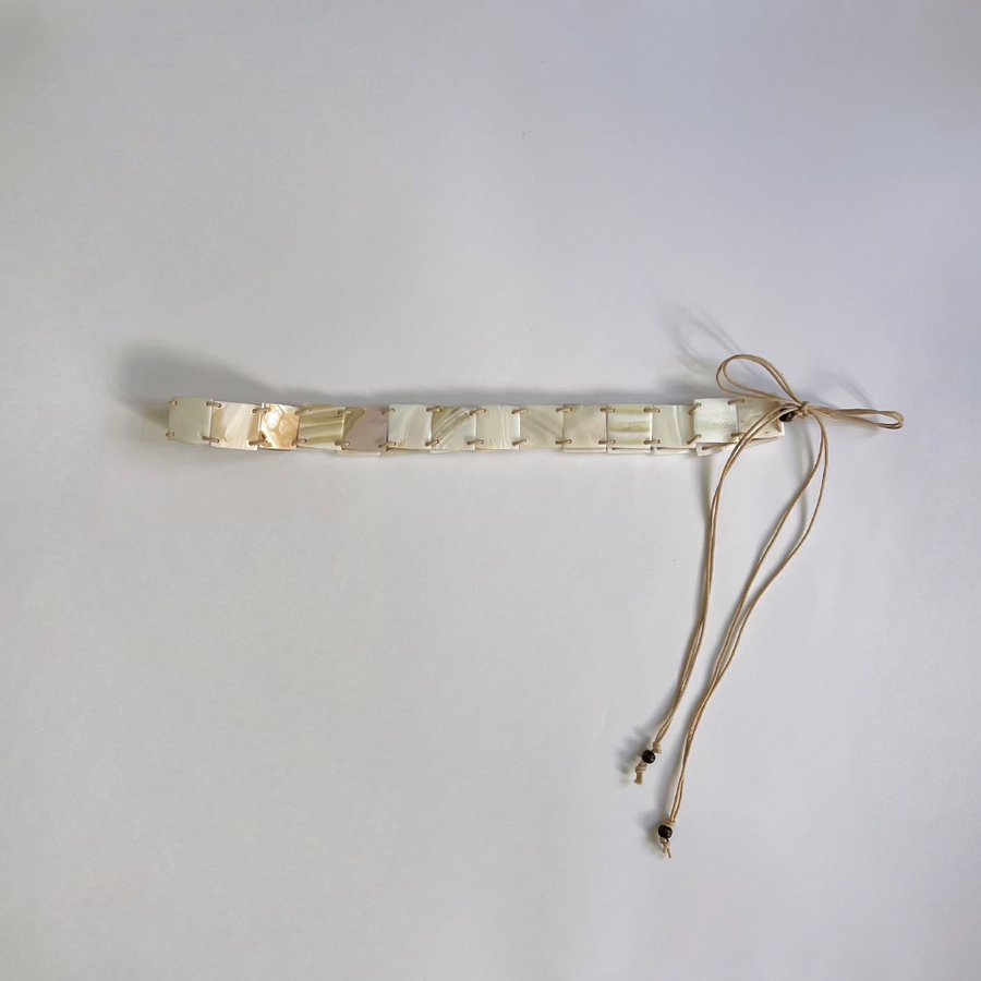 SHELL BELT / WHITE