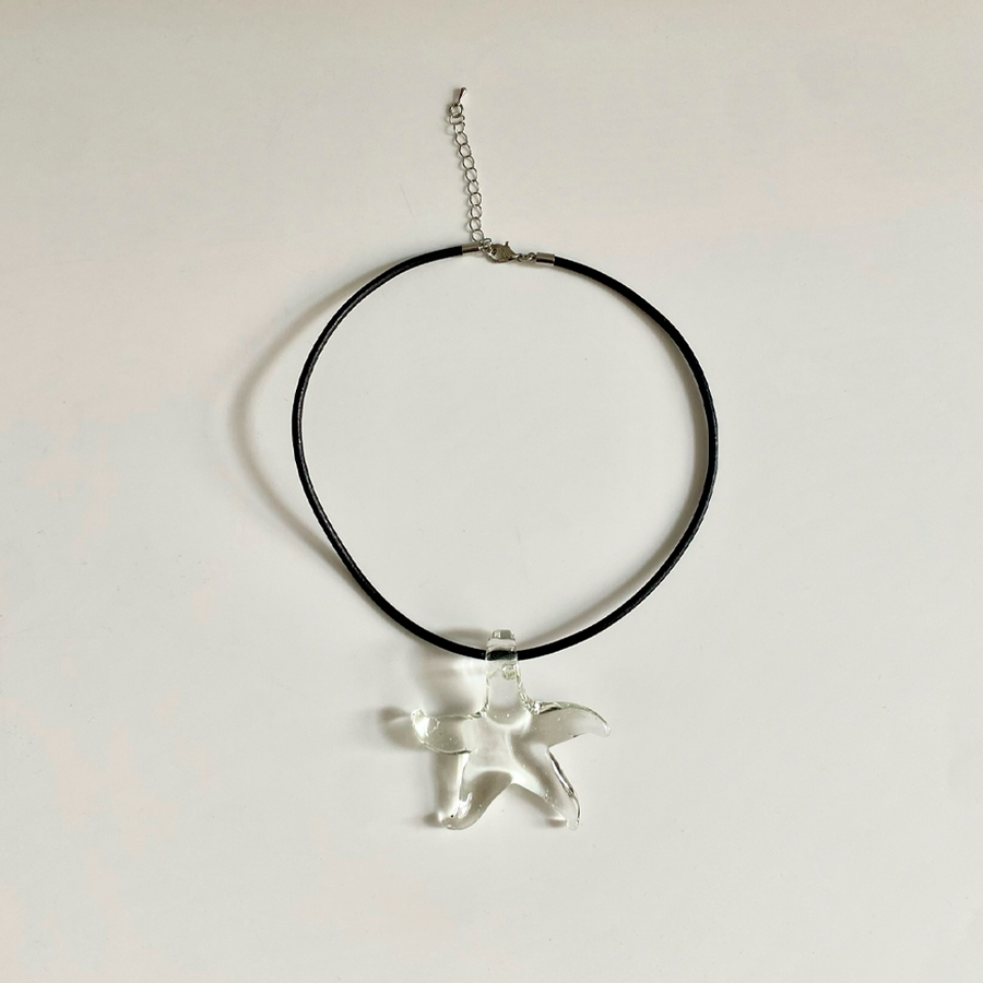 STAR NECKLACE / CLEAR